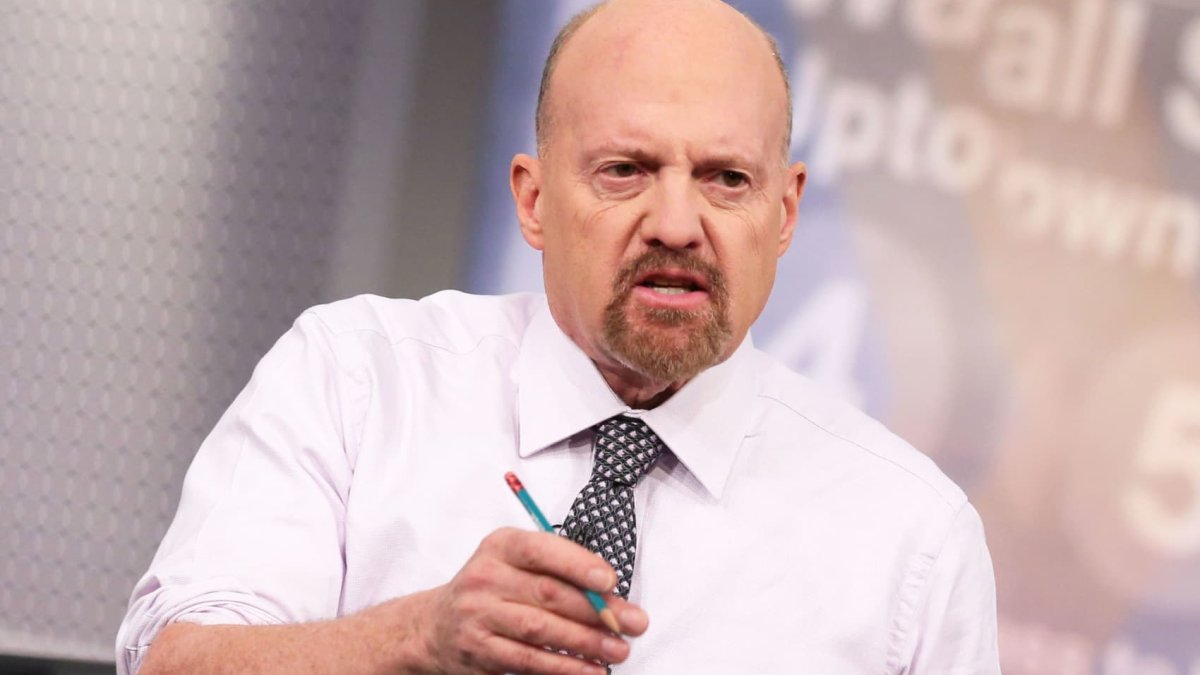 Jim says that. Jim cramer. Джим крамер мем. Jim cramer. Jim cramer.