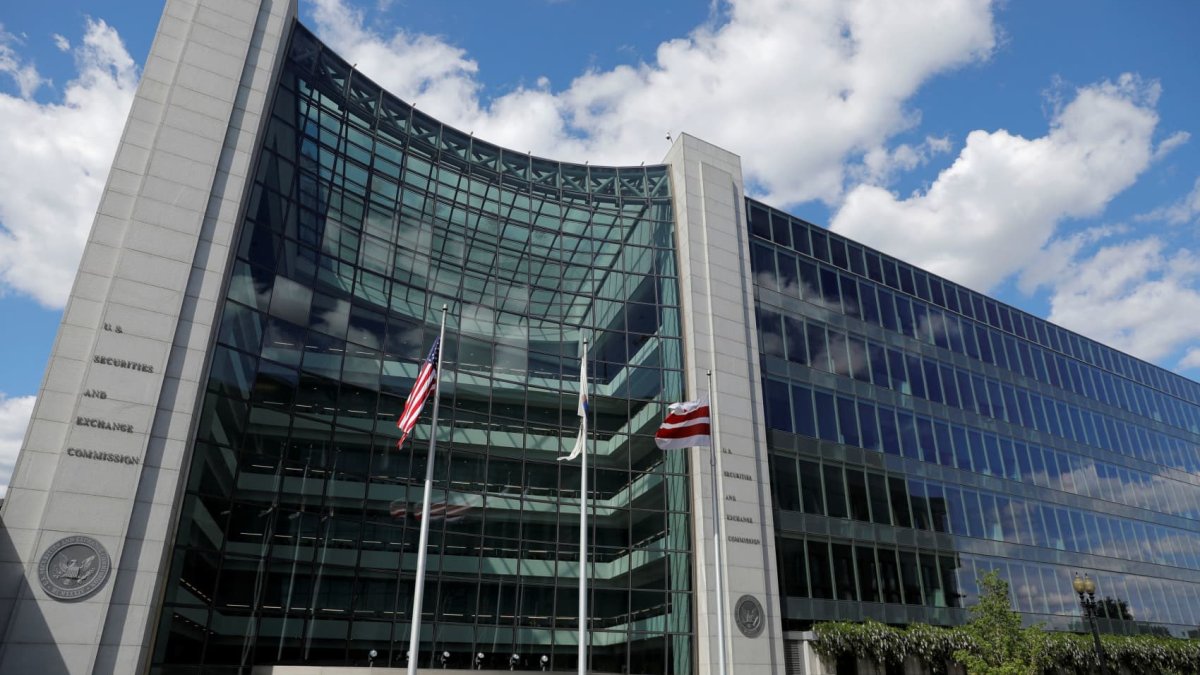 SEC charges ex-CEO of medical device company with fraud, says some devices were 'just a piece of plastic' – NBC Chicago - Vimarsana News