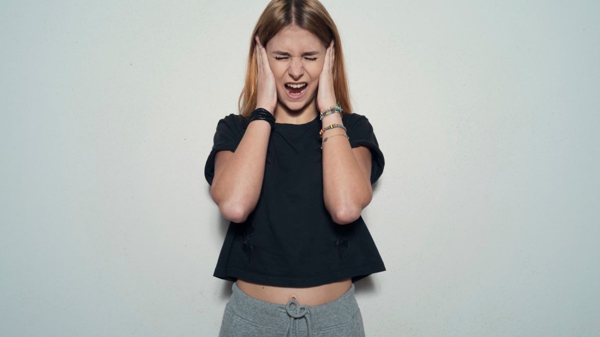 Here's the perfect response to 'instantly' shut down passive-aggressive behavior, says public speaking expert – NBC Chicago - Vimarsana News