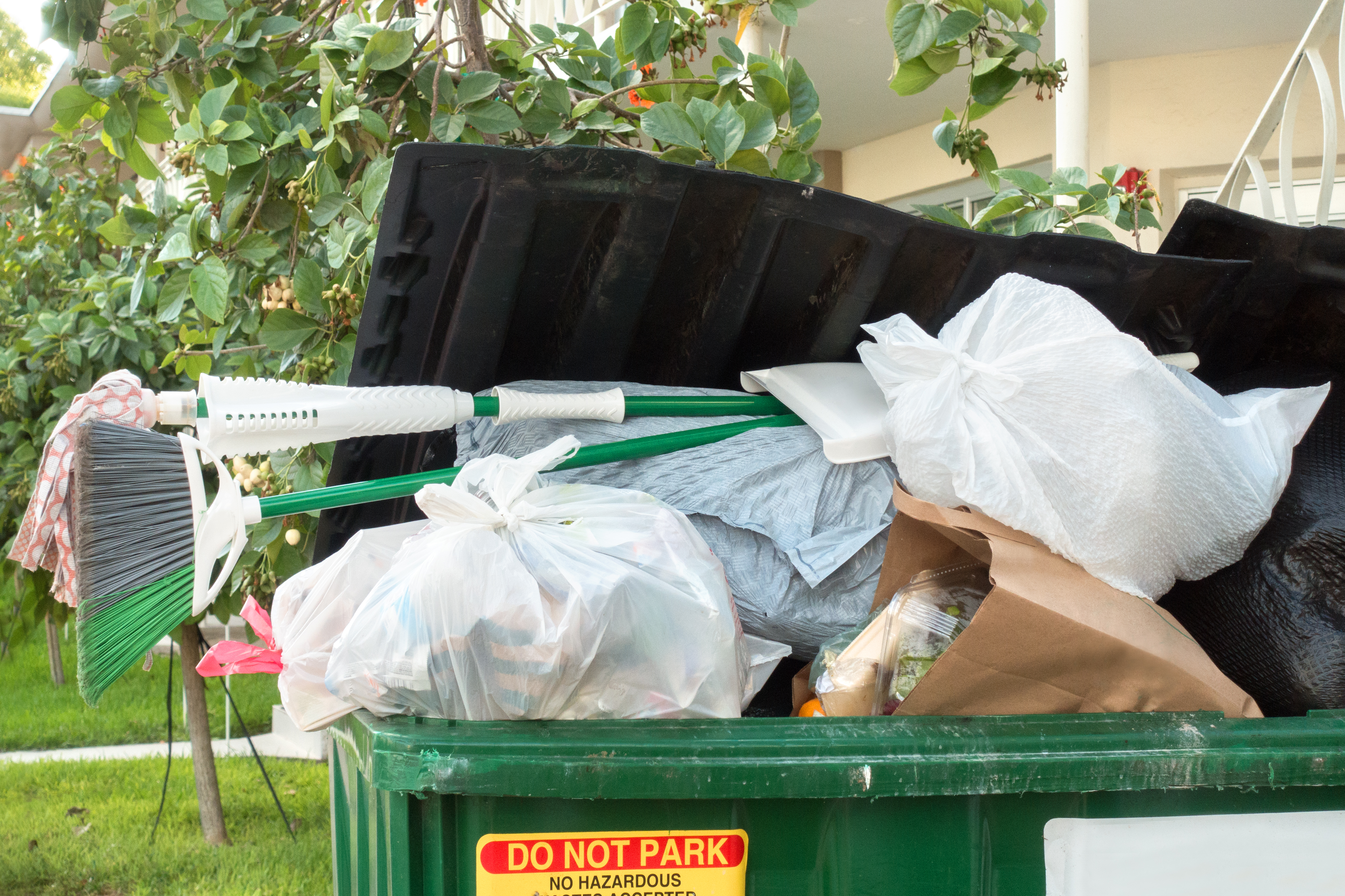 Are trash and recycling collected on New Year's Day in the Chicago area?