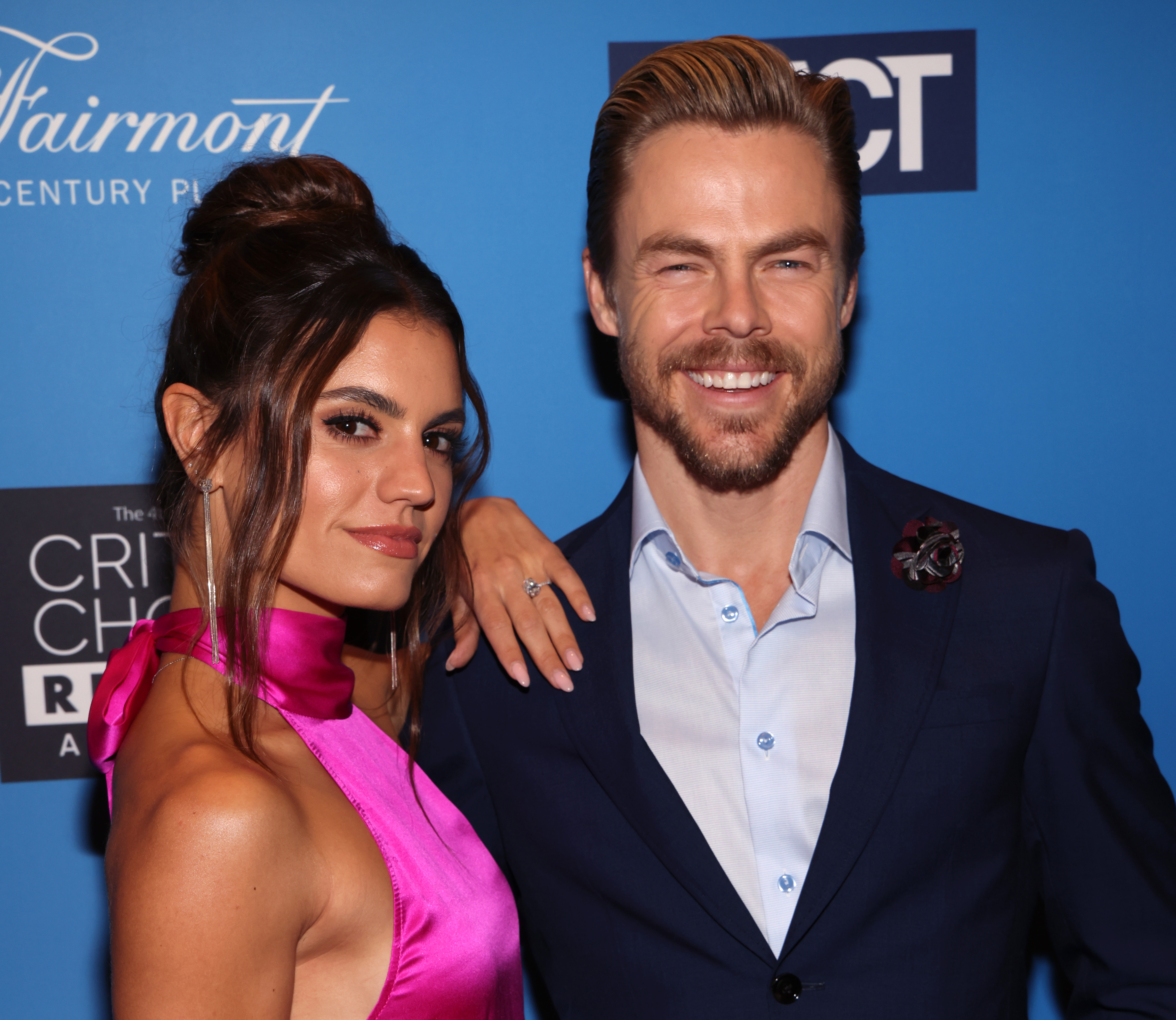 Derek Hough and Hayley Erbert celebrated Christmas as she recovers – NBC Chicago - Vimarsana News
