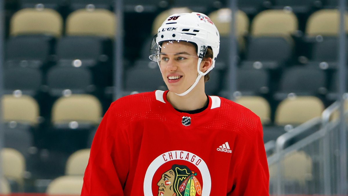 Connor Bedard sports Caleb Williams jersey ahead of Blackhawks game Saturday Connor Bedard sports Caleb Williams jersey ahead of Blackhawks game Saturday
