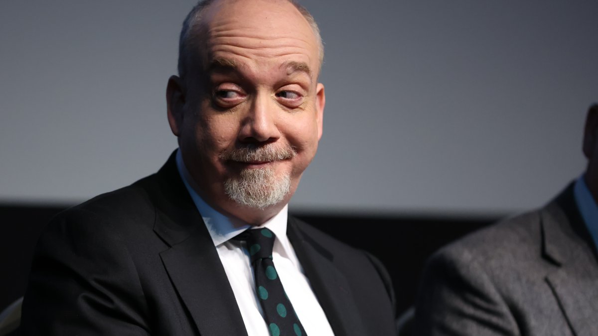 Paul Giamatti may finally land his first best actor Oscar nomination – NBC Chicago - Vimarsana News