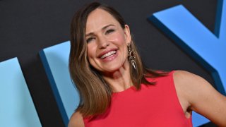 Jennifer Garner attends the Los Angeles Premiere of Netflix’s “Family Switch” on November 29, 2023 in Los Angeles, California.