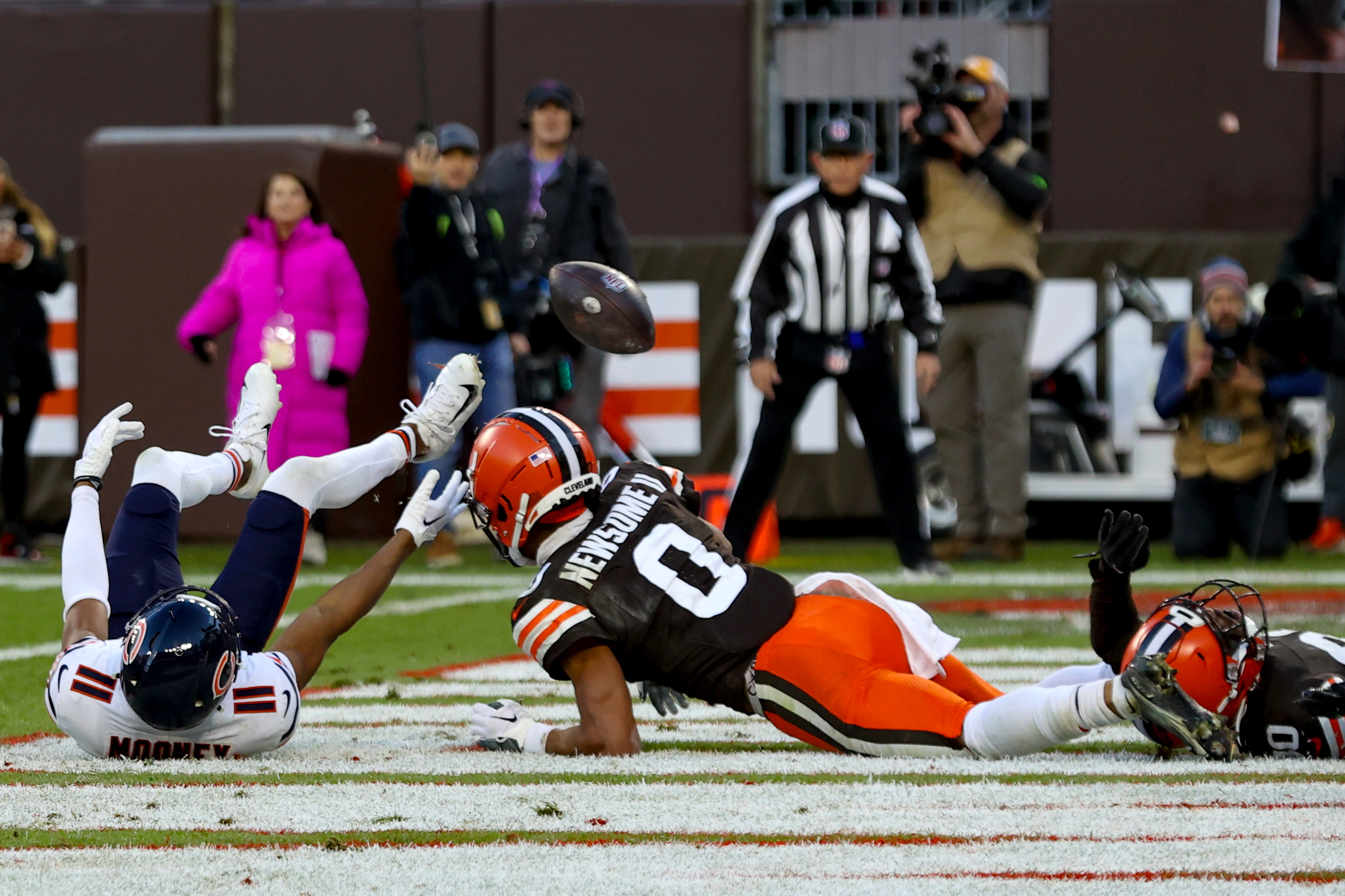 2024 NFL Mock Draft: Bears' rebuild commences with Caleb Williams