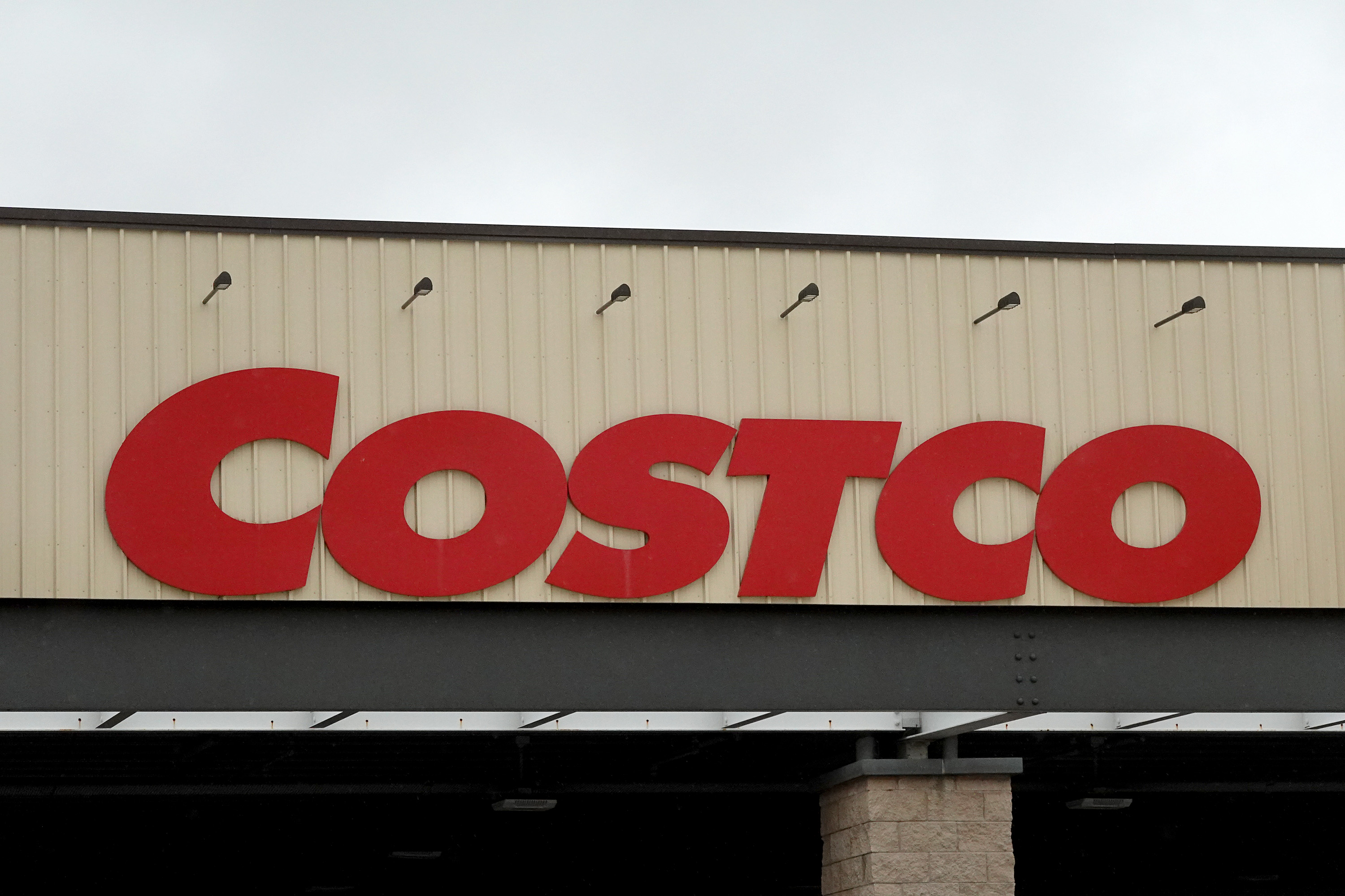 Costco, Whole Foods and More: Which Grocery Stores Are Open and Closed for  Thanksgiving – NBC Chicago