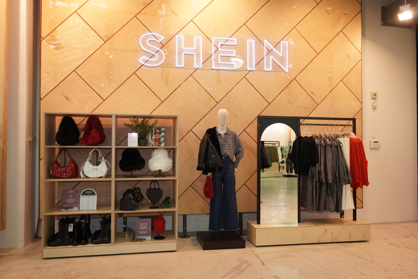 Controversial brand Shein opens pop-up store at Woodfield Mall