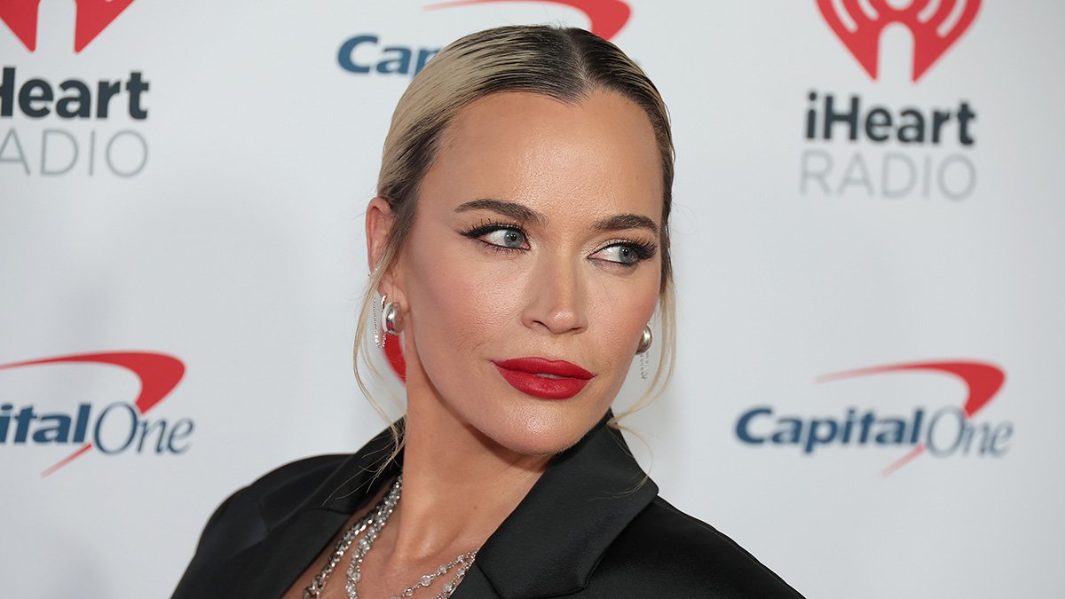 Teddi Mellencamp undergoes surgery amid skin cancer fight – NBC Chicago - Vimarsana News