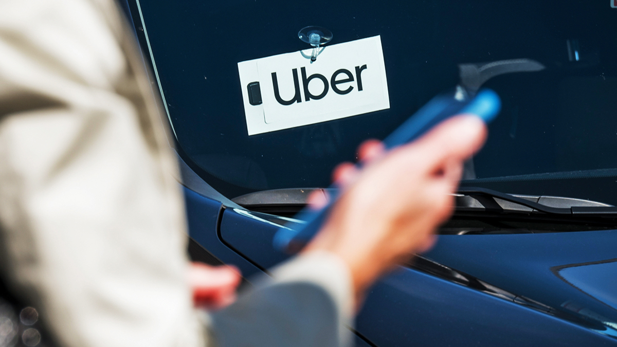 Uber launches $5 shuttle from one of the busiest places in Chicago