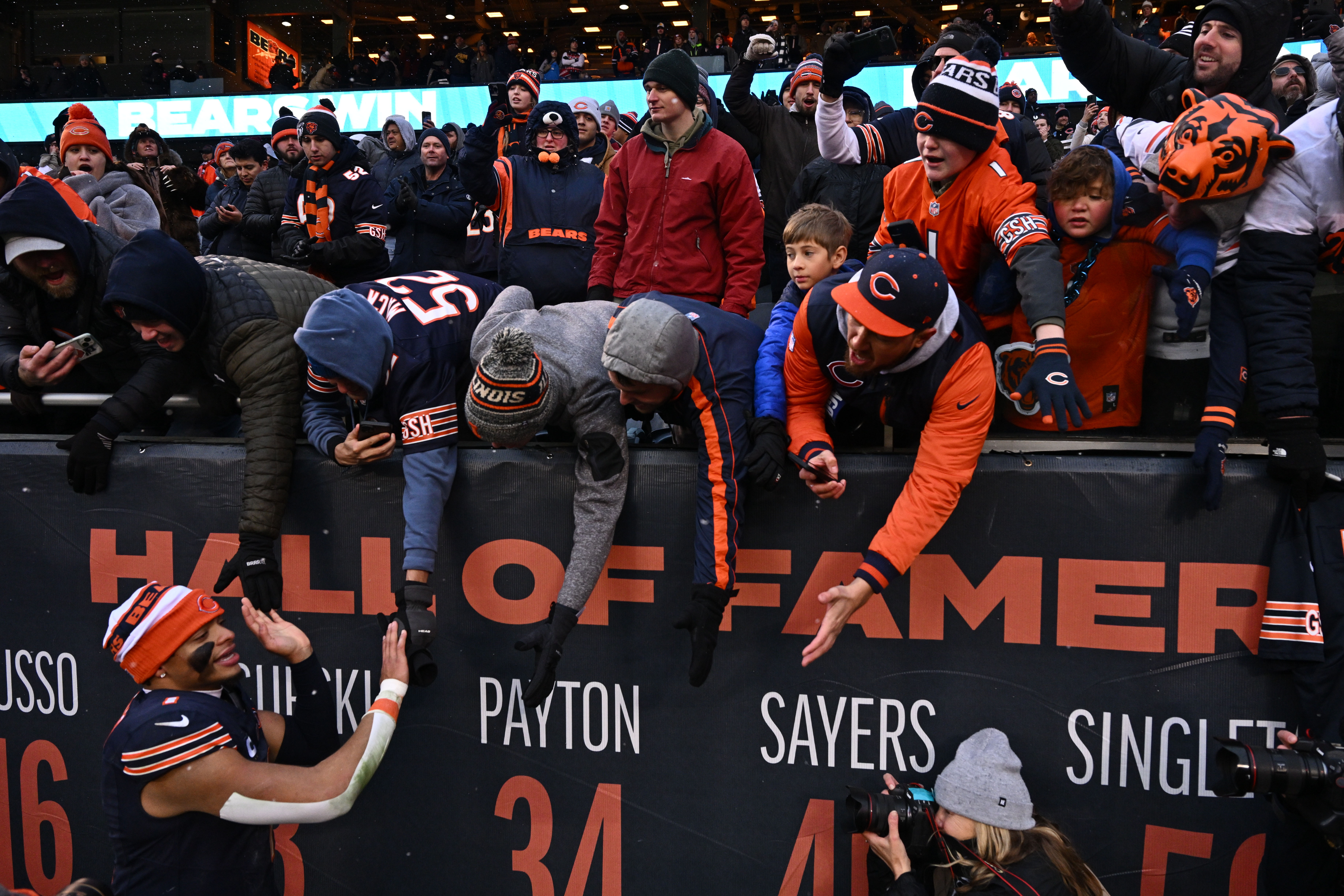 Bears vs. Falcons win has team celebrating 2024 New Years in style