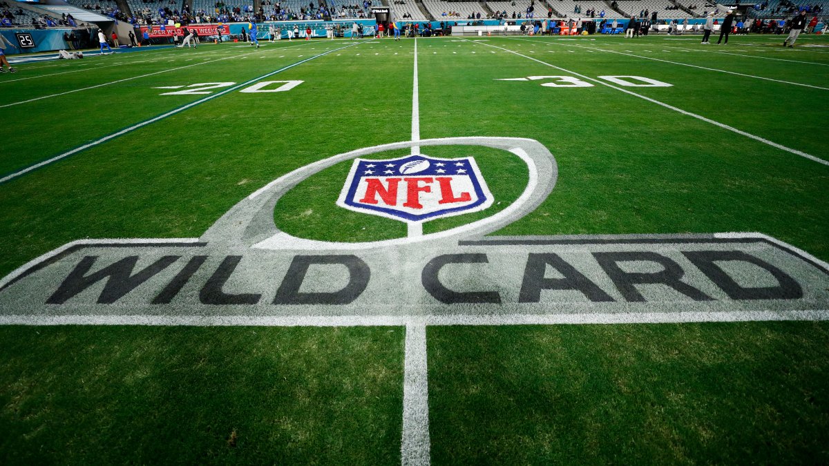 How many NFL teams are mathematically alive in wideopen 2023 playoff race?