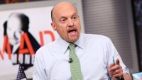 Cramer looks at why enterprise and data tech companies are winning: ‘Follow the money'