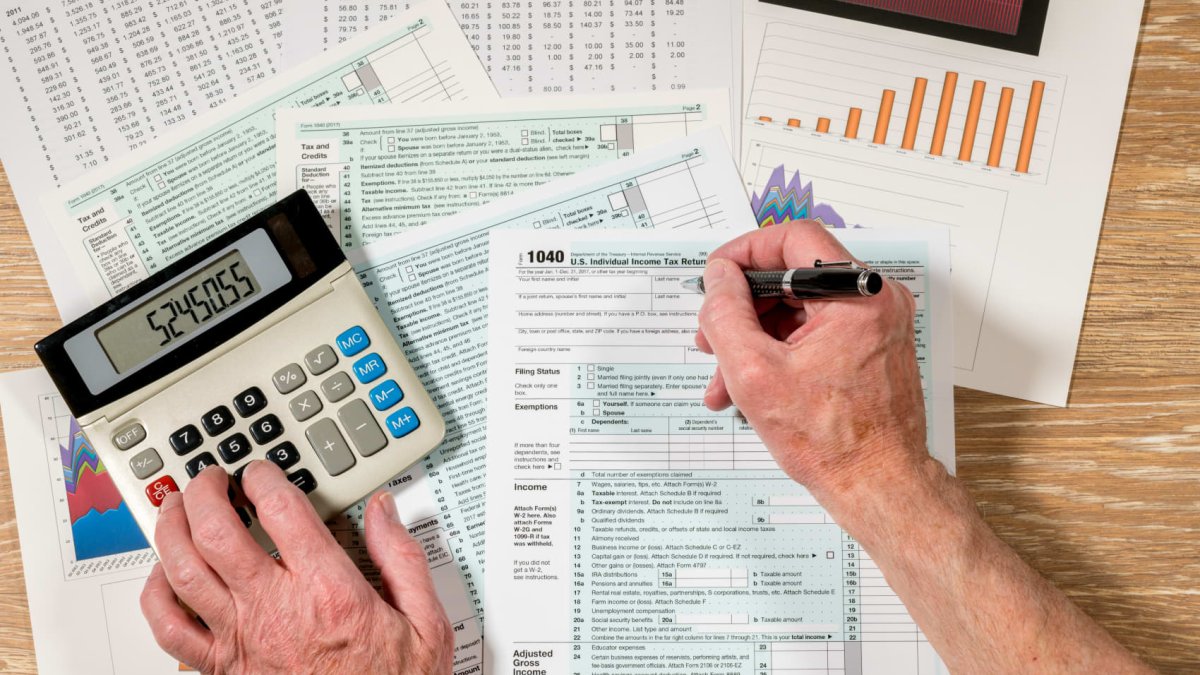 Cook County Treasurer to help taxpayers seek refunds during Oct. 3 phone bank with Telemundo Chicago