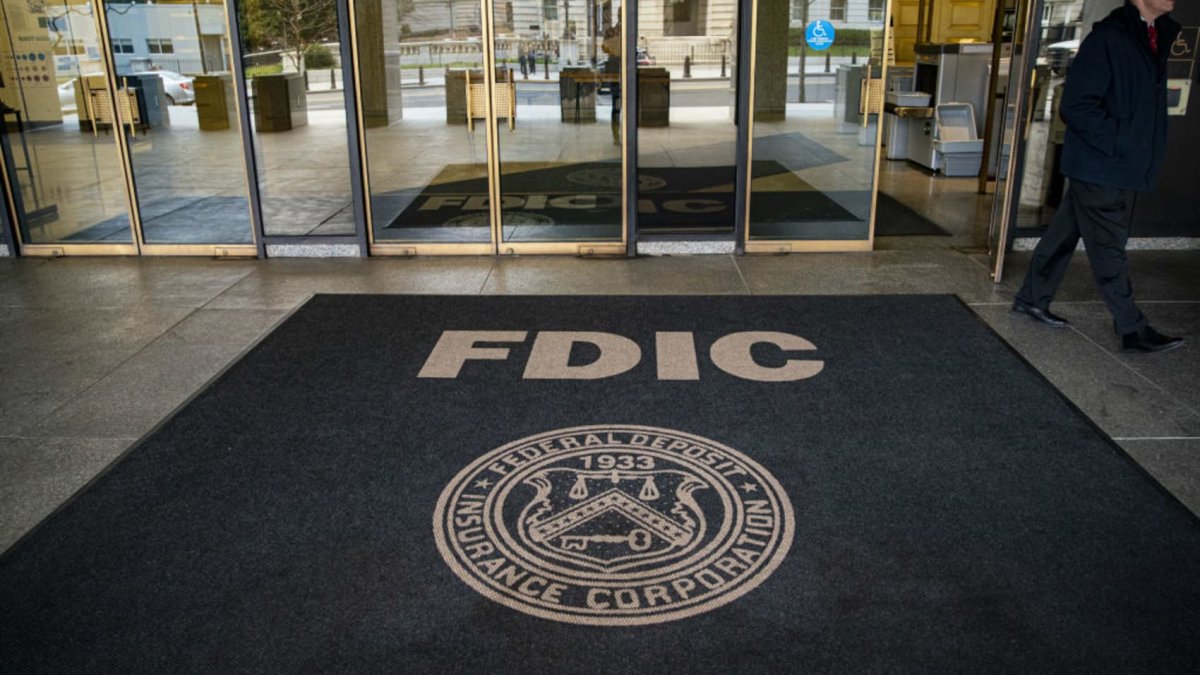 Former high-ranking FDIC attorney Mark Black pleads guilty in child sex exploitation case - Vimarsana News