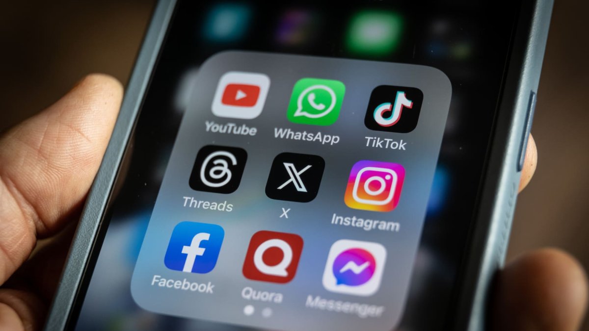 From livestreaming to 'shoppertainment,' Gen Zers lead the way in Singapore's online shopping space – NBC Chicago - Vimarsana News