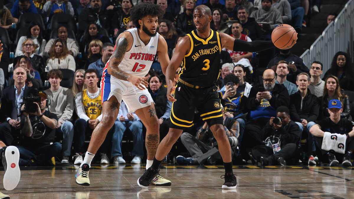 Chris Paul fractures left hand in Warriors’ win, will undergo surgery