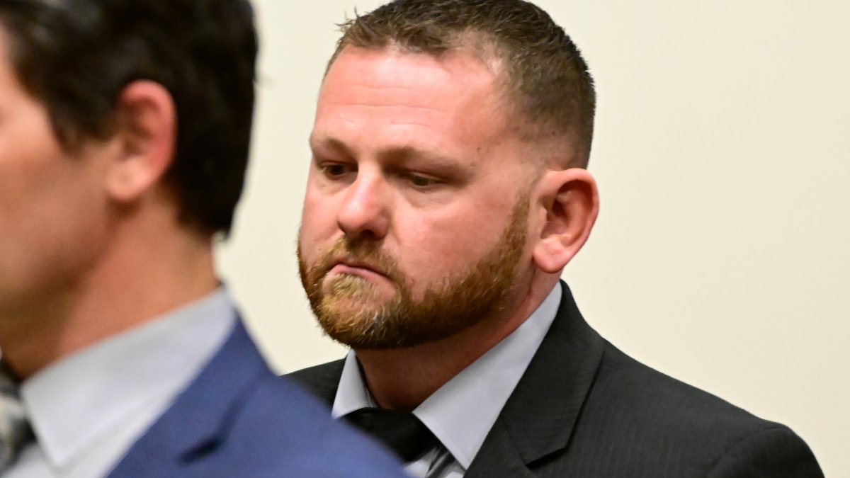 Ex-Aurora cop convicted in Elijah McClain death gets 14 months in jail – NBC Chicago - Vimarsana News