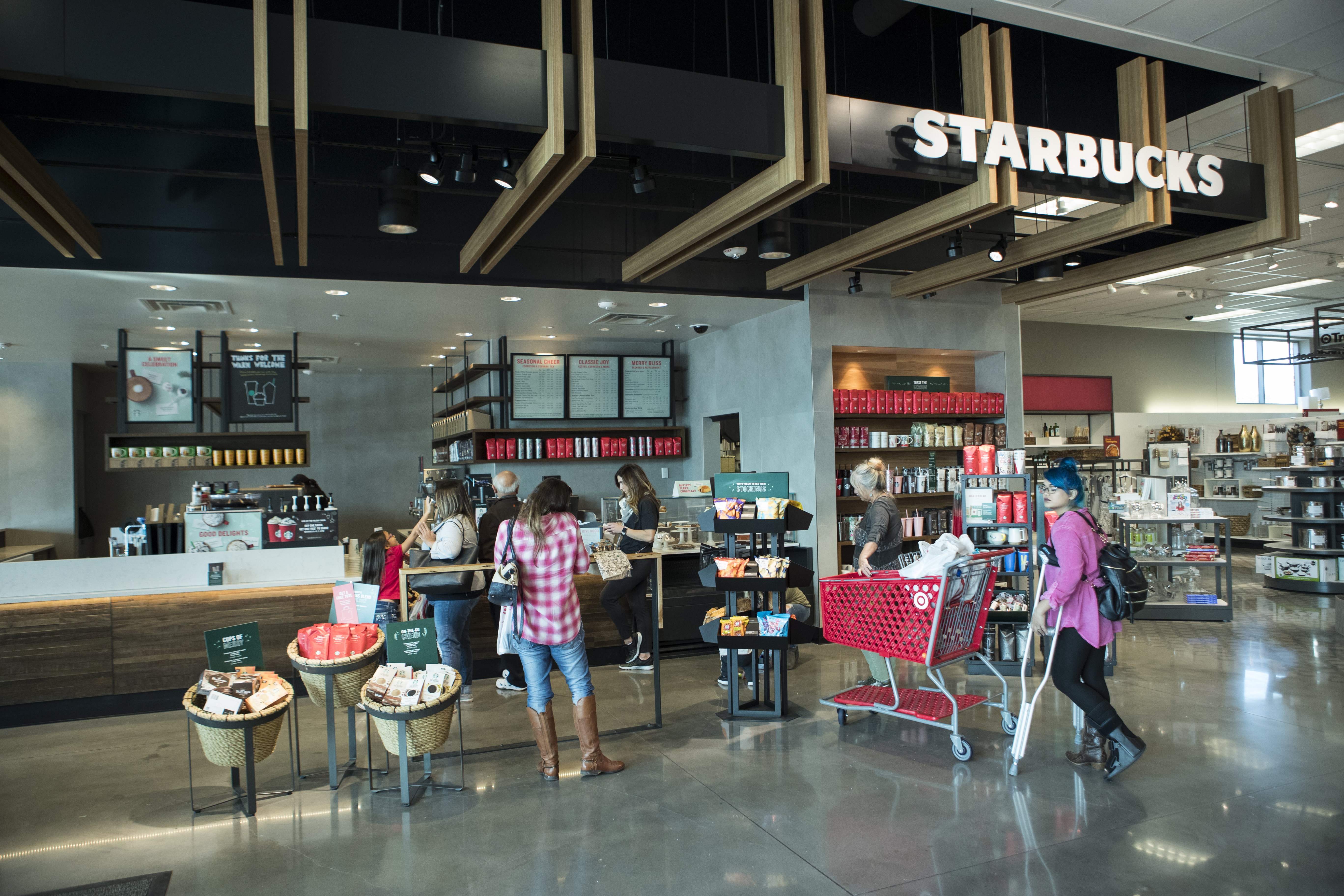 Pink Stanley cup craze at Starbucks and Target, explained: Why people want  one