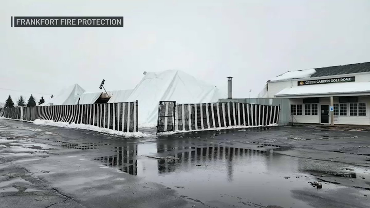 Golf dome in Frankfort collapses as snowstorm pummels the Chicago area