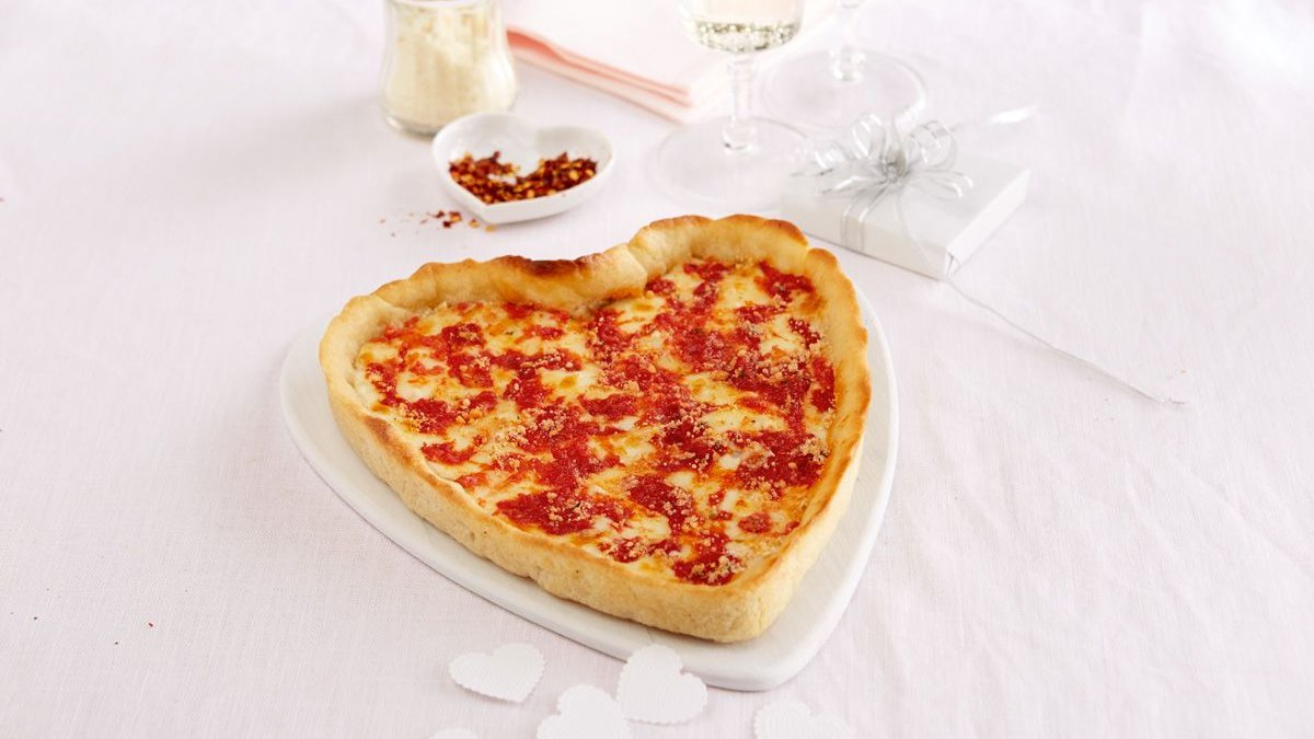 卢马尔纳蒂重新推出受欢迎的心形披萨，限时供应