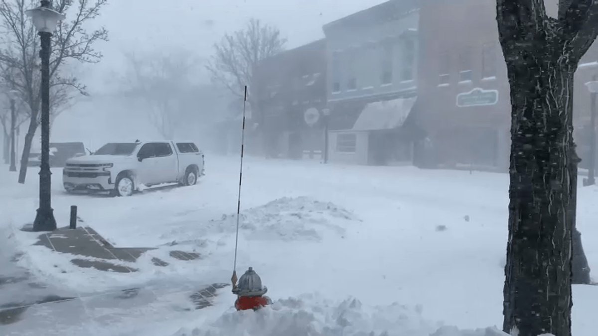 Watch Heavy Snowfall Throughout The Day In Northwest Indiana With Up watch-heavy-snowfall-throughout-the-day-in-northwest-indiana-with-up