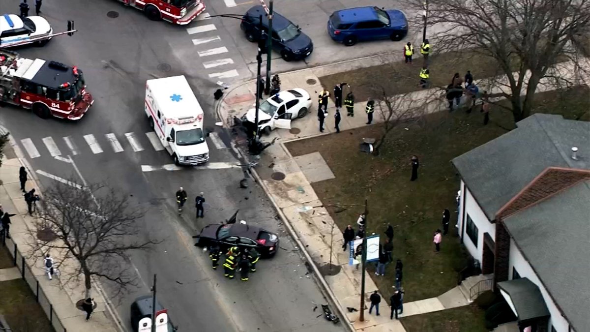 芝加哥Englewood社区发生车祸，造成5人受伤