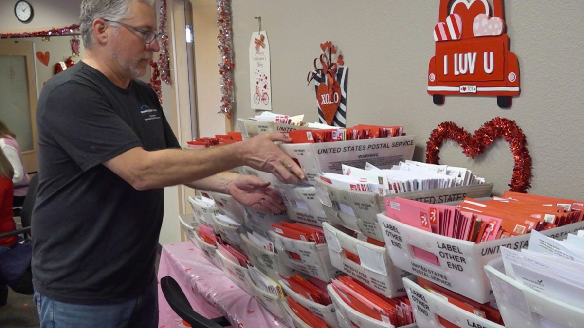 Thousands route their Valentine's Day cards to Loveland postmark – NBC Chicago - Vimarsana News