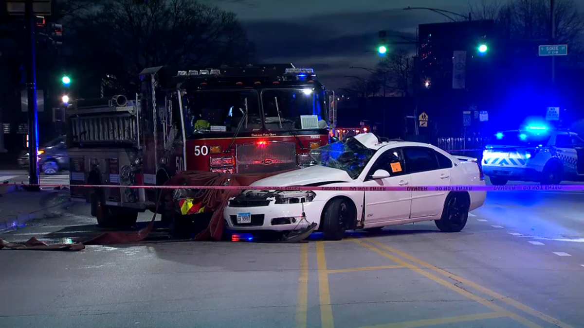 六人被送往医院，车辆在布朗兹维尔撞上消防车