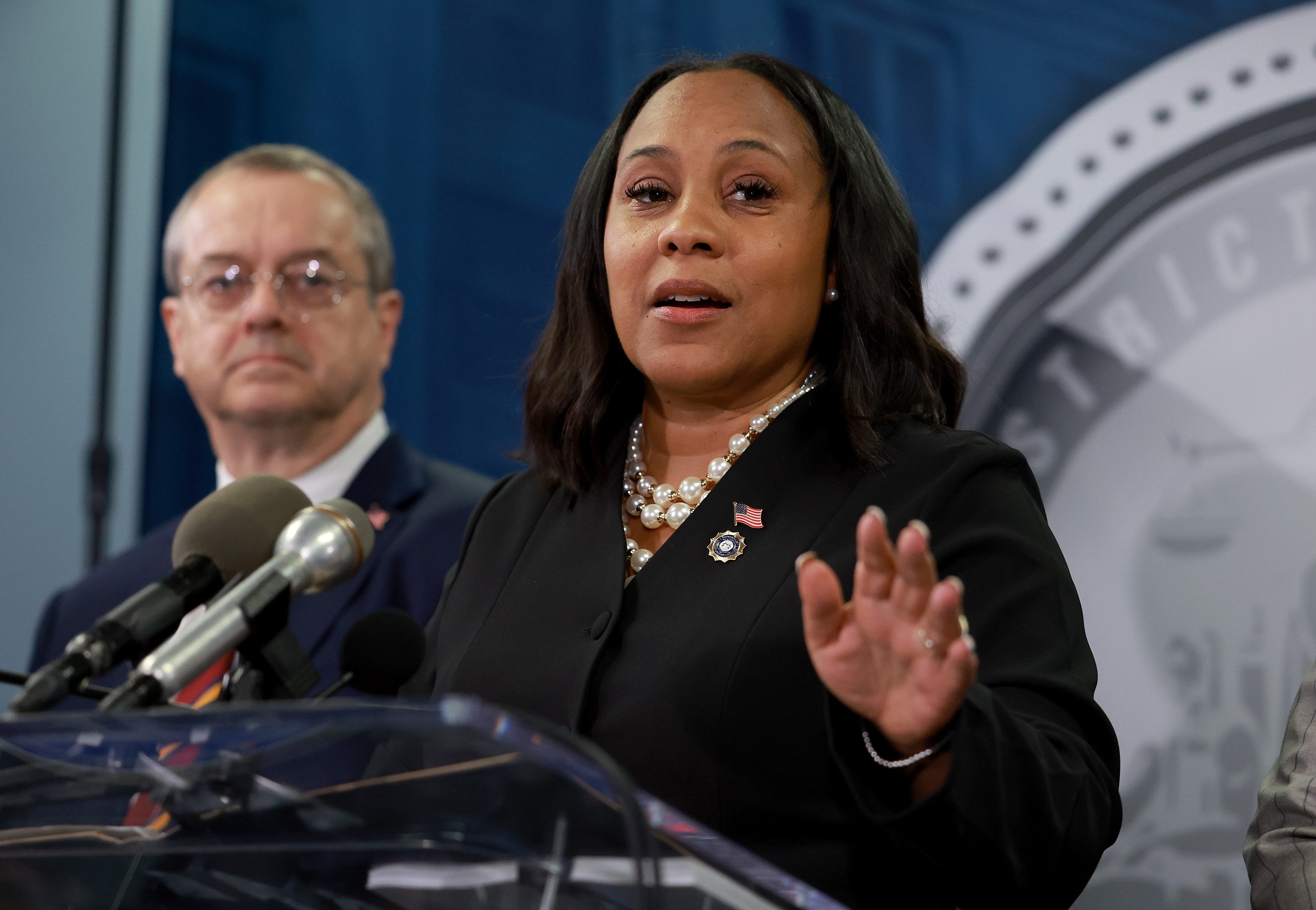 DA Fani Willis acknowledges personal relationship with the special prosecutor in Trump election case – NBC Chicago - Vimarsana News