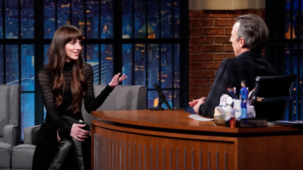 Dakota Johnson calls filming 'The Office' 'the worst' – NBC Chicago - Vimarsana News