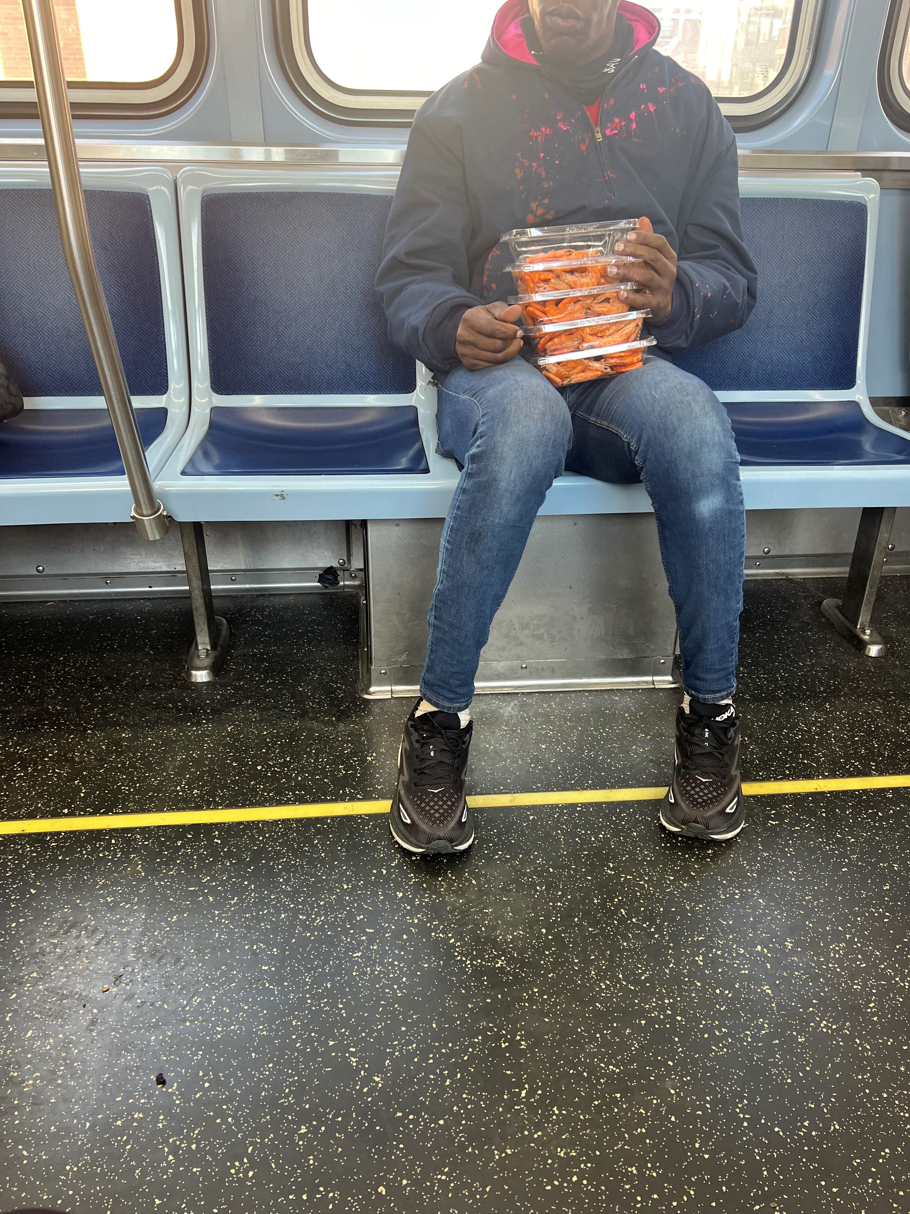 Viral TikTok shows man eating shrimp off Chicago train seat; CTA has perfect response