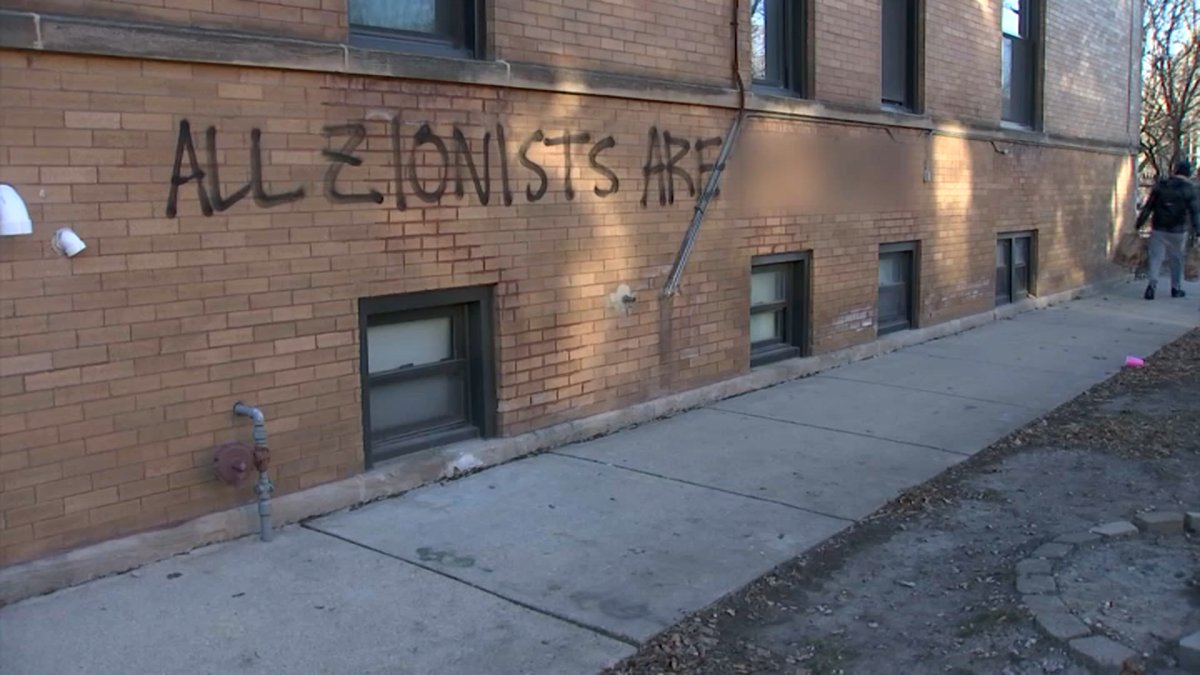 Multiple buildings defaced with antisemitic graffiti in Logan Square Multiple buildings defaced with antisemitic graffiti in Logan Square