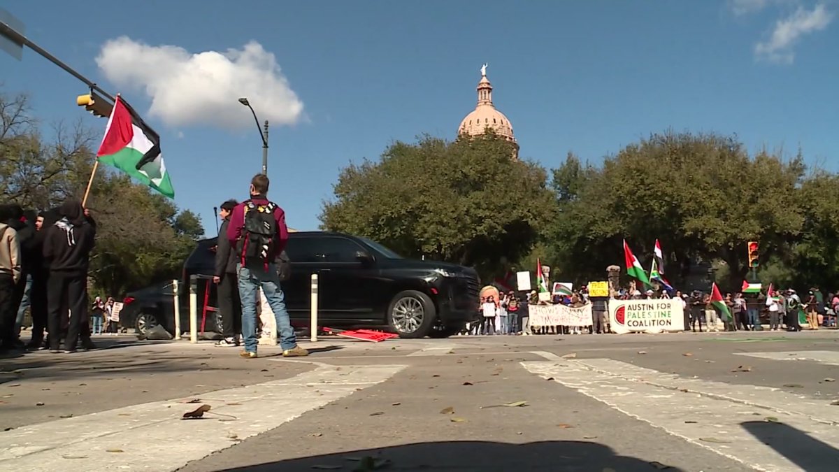 Tarrant County family calls on elected officials after hate crime stabbing – NBC Chicago - Vimarsana News