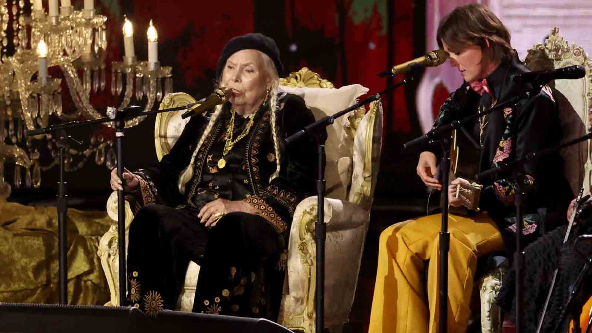 Joni Mitchell Grammys 2024 Cass Maryjo