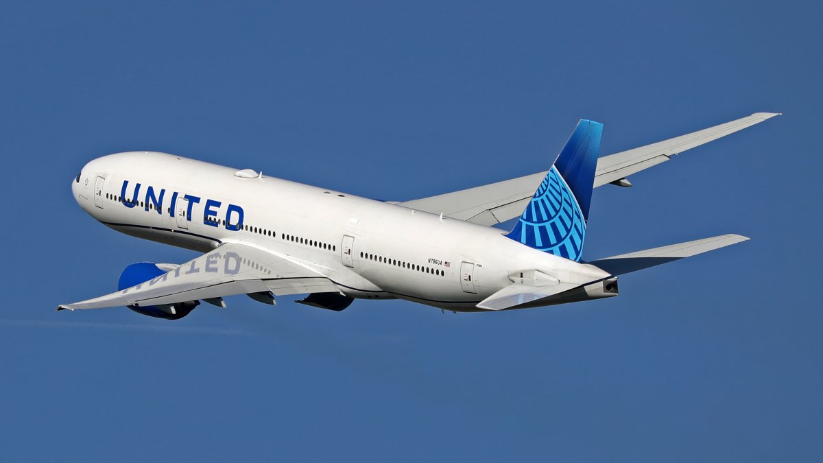 United flight attendants authorize strike as Labor Day weekend