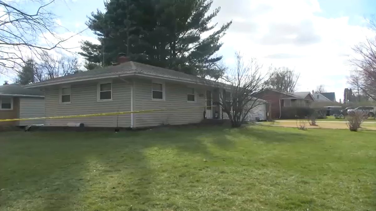 Rockford stabbing rampage terrorized homes, teen girls' sleepover – NBC Chicago - Vimarsana News
