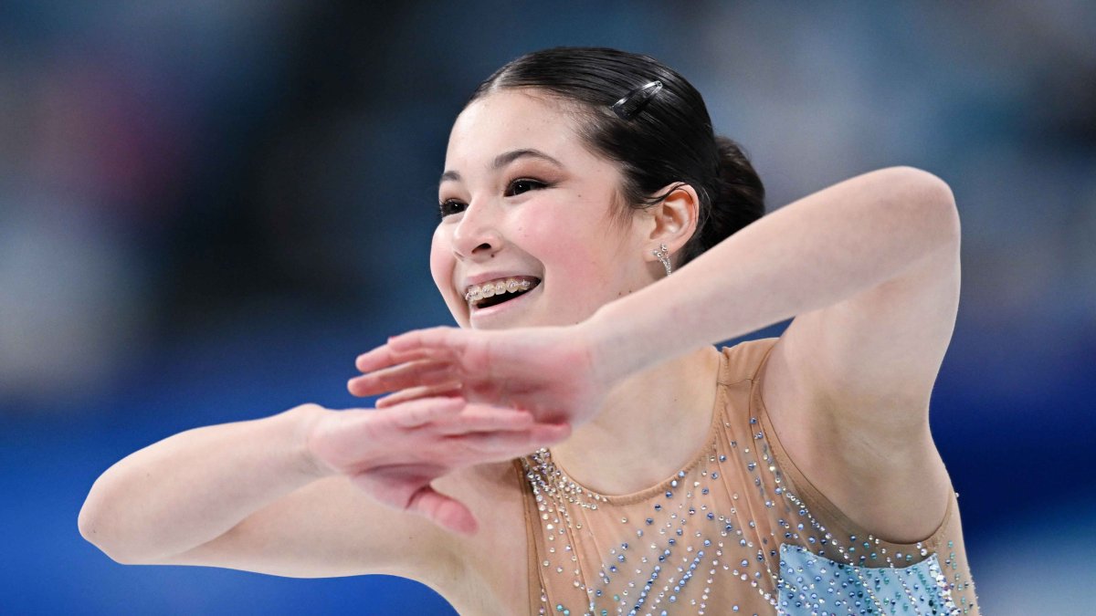 US figure skater Alysa Liu returning from retirement NBC Chicago