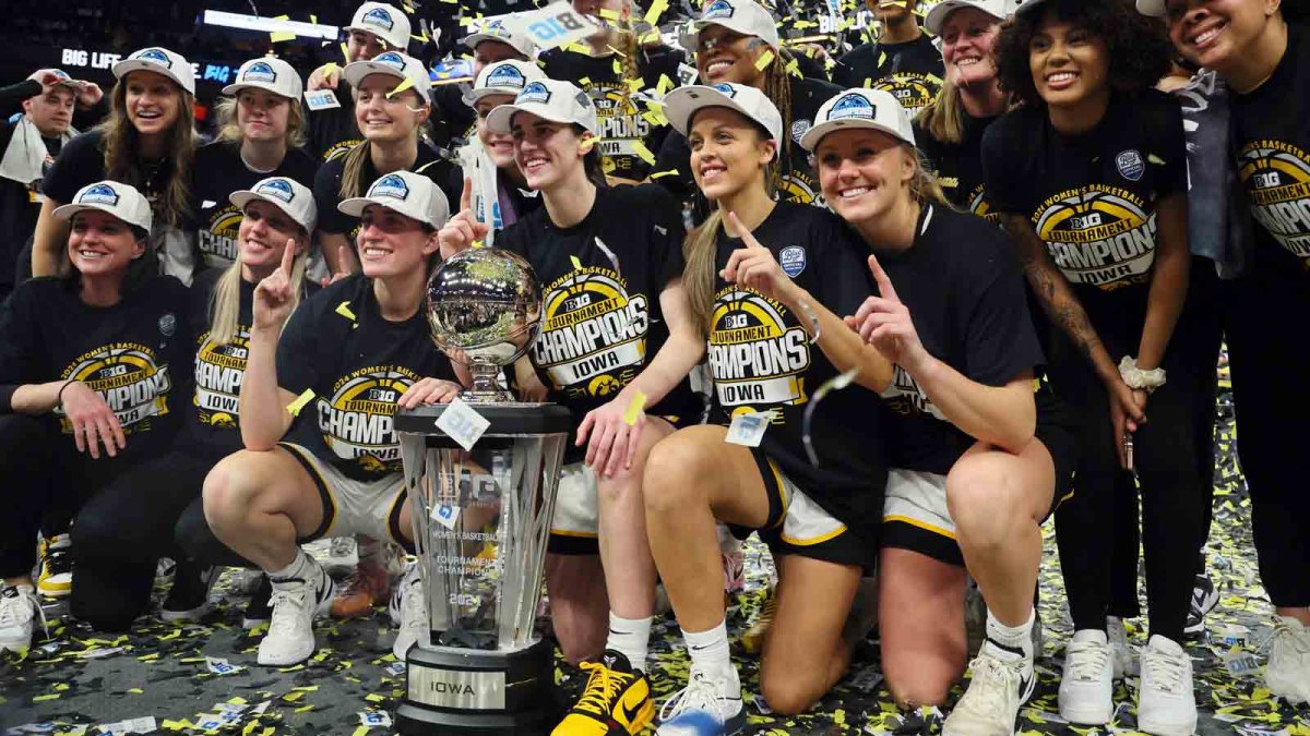 Caitlin Clark leads Iowa to Big Ten Tournament title threepeat – NBC Chicago