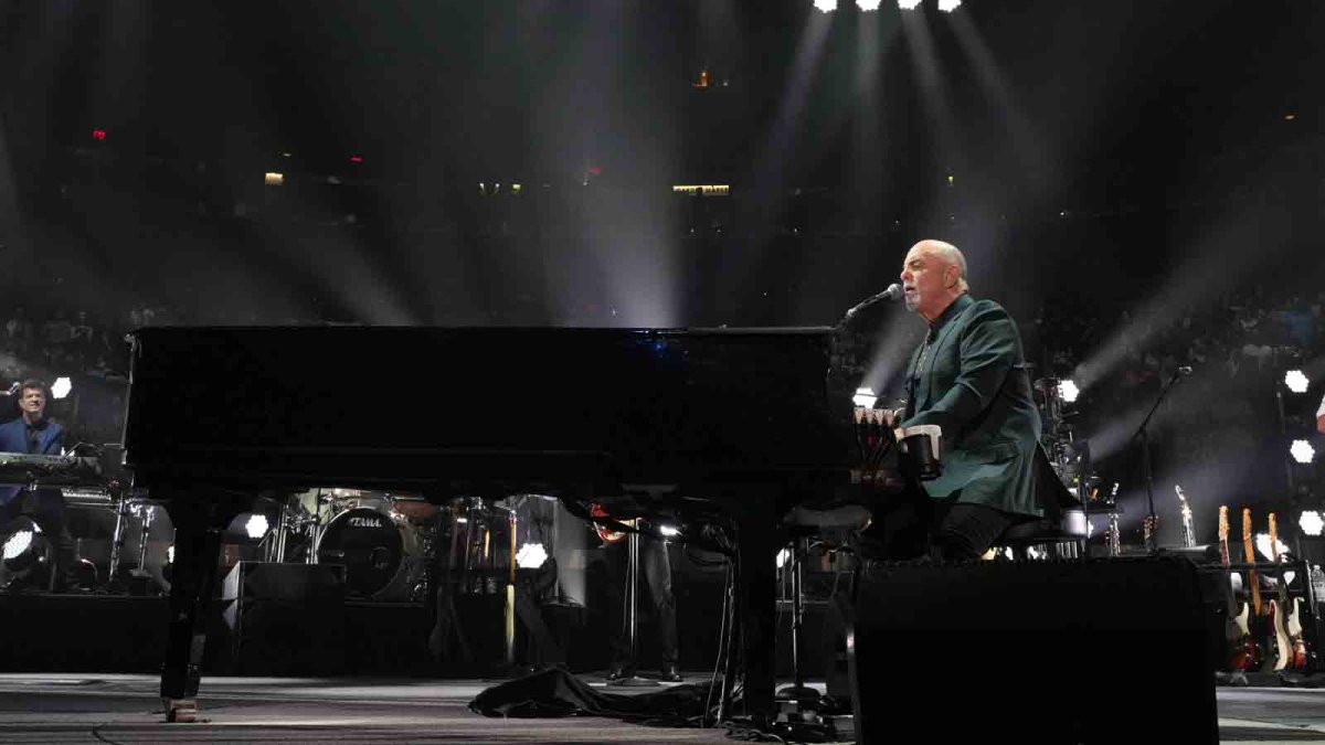 Billy Joel joined by Jerry Seinfeld for 100th MSG residency concert – NBC Chicago - Vimarsana News