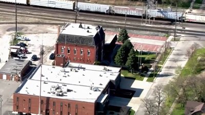 Chopper video shows FBI activity at Dolton Village Hall