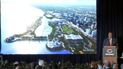 Video: Chicago Bears unveil stadium renderings in during press conference