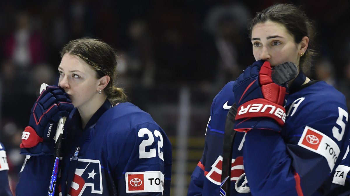 Canada beats US 6-5 in OT to win women’s hockey world final – NBC Chicago