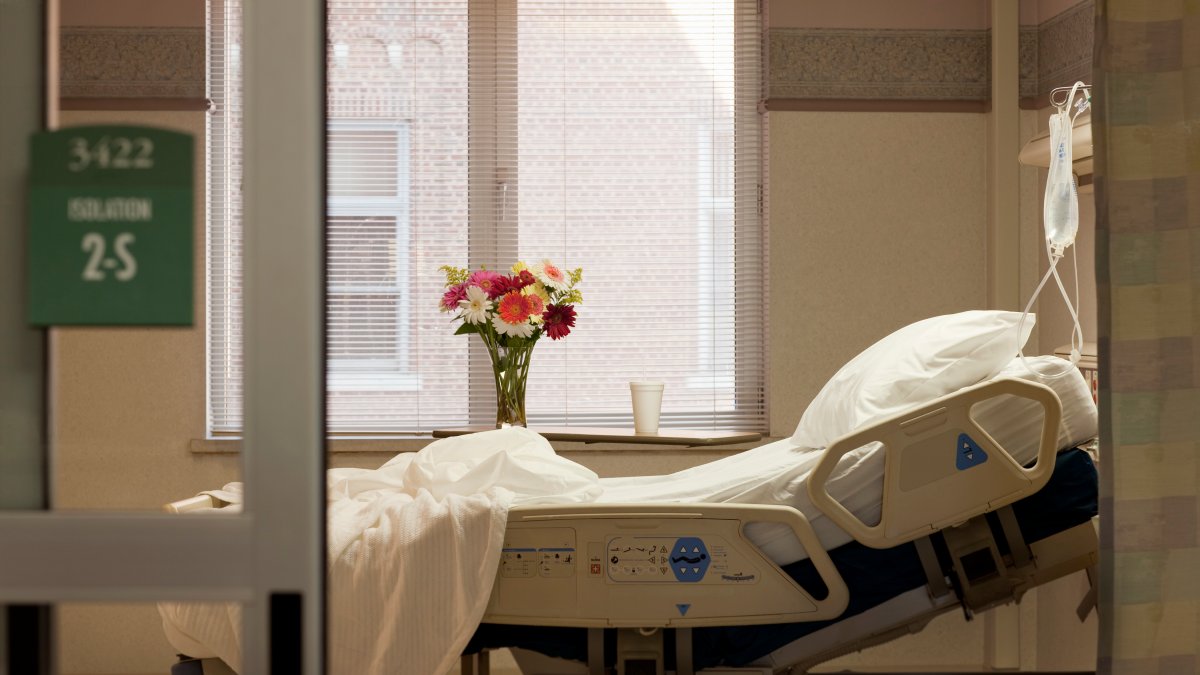 Vista Hospital in Waukegan to shut down maternity, OB/GYN services next month, city says