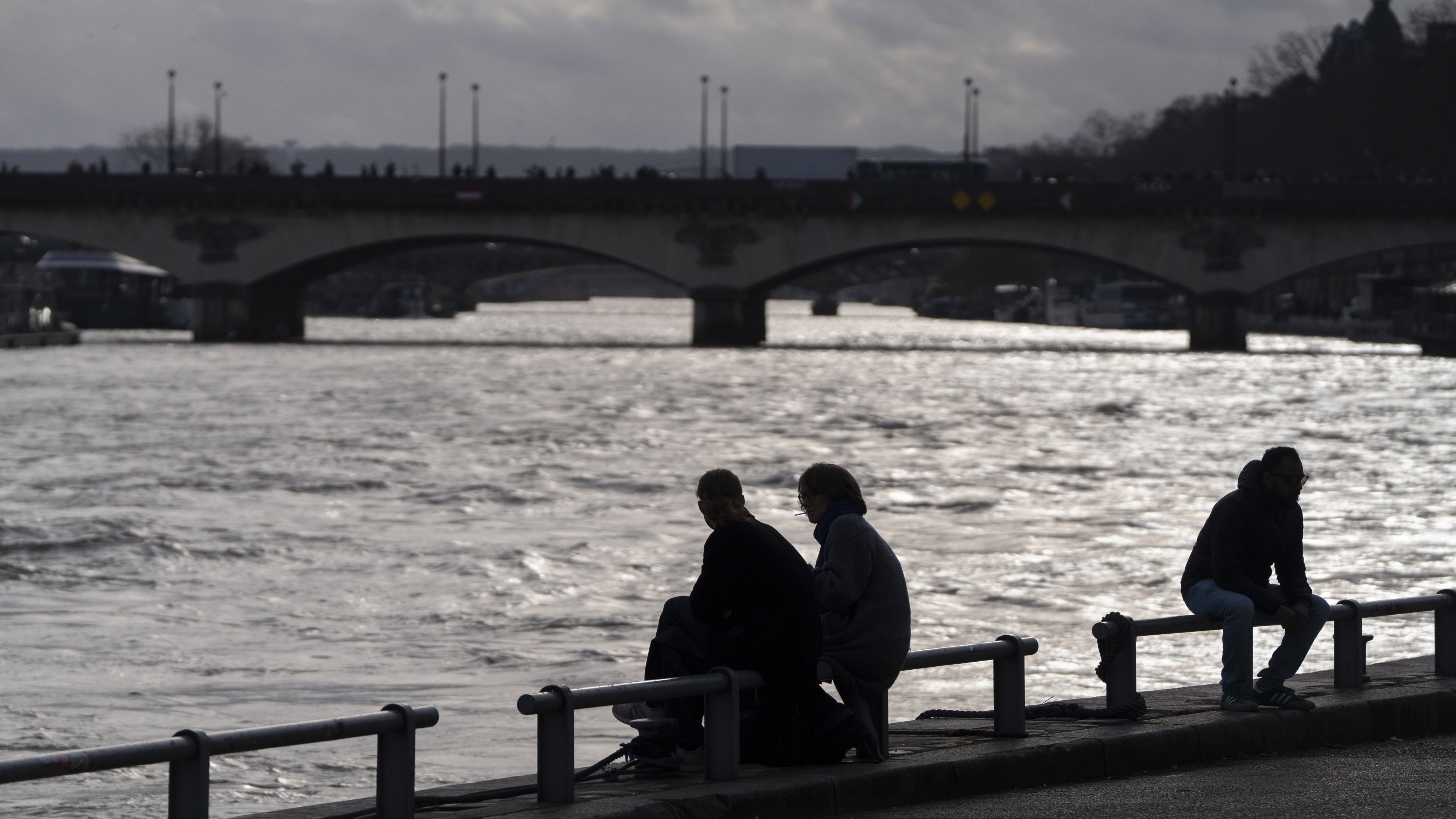 River Seine pollution could cancel Olympictriathlon swimming – NBC Chicago - Vimarsana News