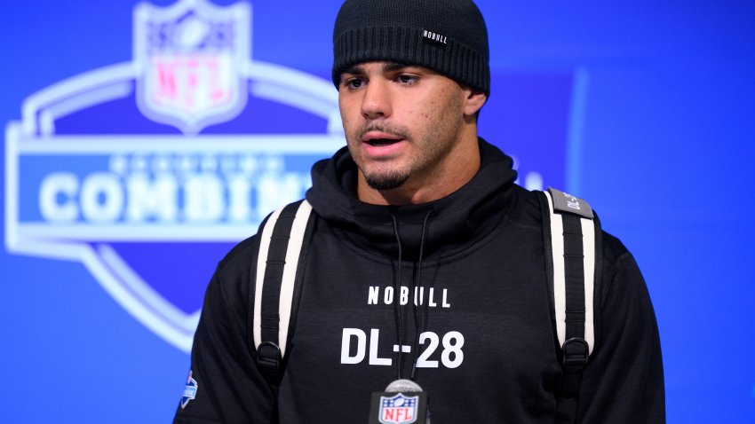 INDIANAPOLIS, IN – FEBRUARY 28: Kansas defensive lineman Austin Booker answers questions from the media during the NFL Scouting Combine on February 28, 2024, at the Indiana Convention Center in Indianapolis, IN. (Photo by Zach Bolinger/Icon Sportswire via Getty Images)