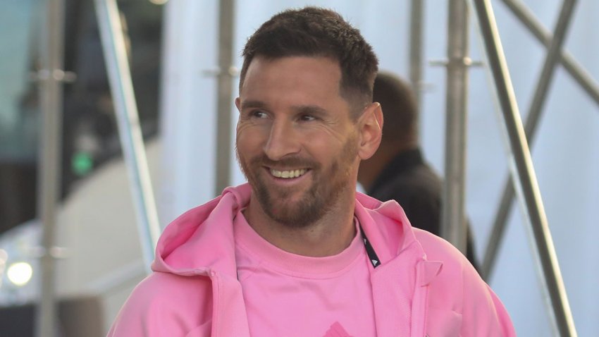 FORT LAUDERDALE, FLORIDA – MARCH 13: Inter Miami forward Lionel Messi (10) arrives before the game between Nashville SC and Inter Miami at Chase Stadium on March 13, 2024 in Fort Lauderdale, Fla. (Photo by Thaddaeus McAdams/Getty Images)