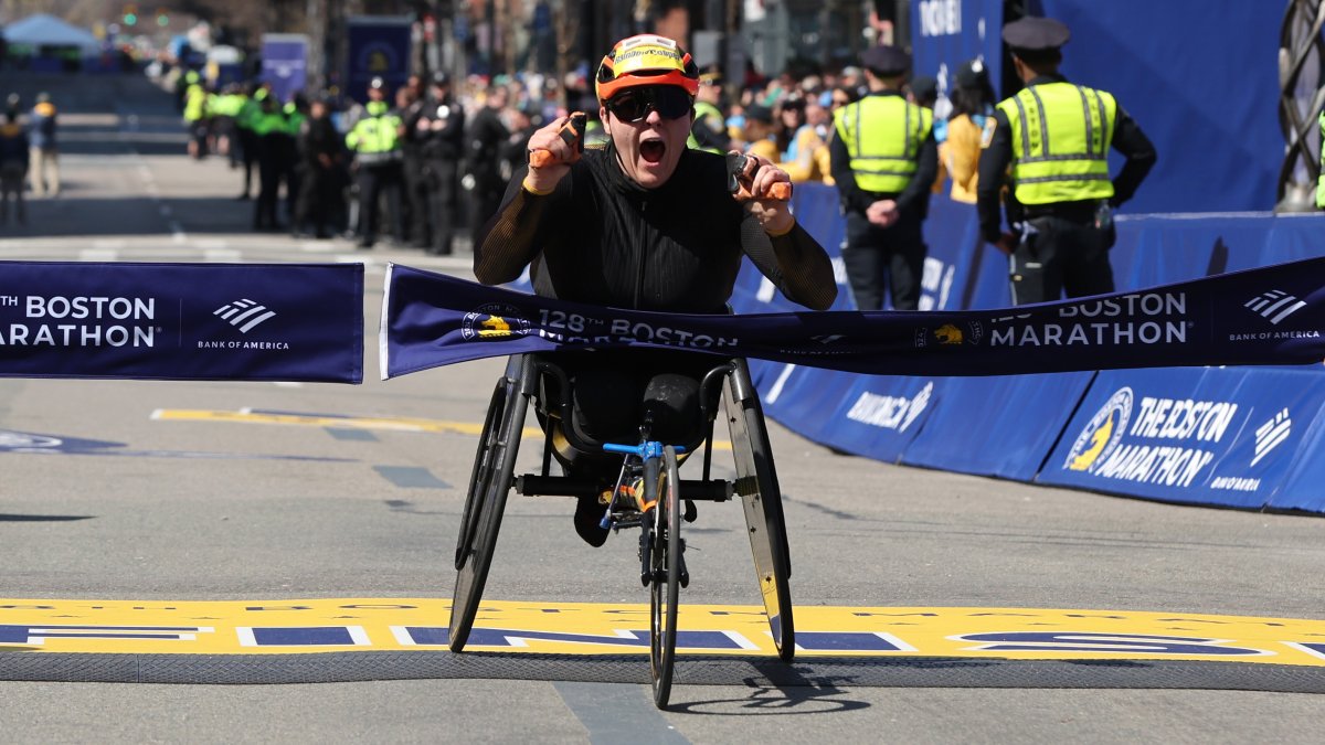 2025 Bank of America Chicago Marathon Wheelchair Elite Athlete: Eden ...