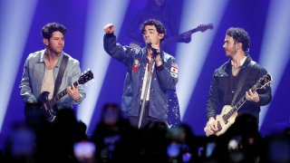 Jonas Brothers, la banda que marcó a toda una generación, arrasa en Bogotá