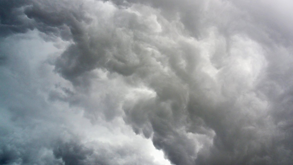 Chances for rain, thunderstorms hover as pleasant weather persists Chances for rain, thunderstorms hover as pleasant weather persists