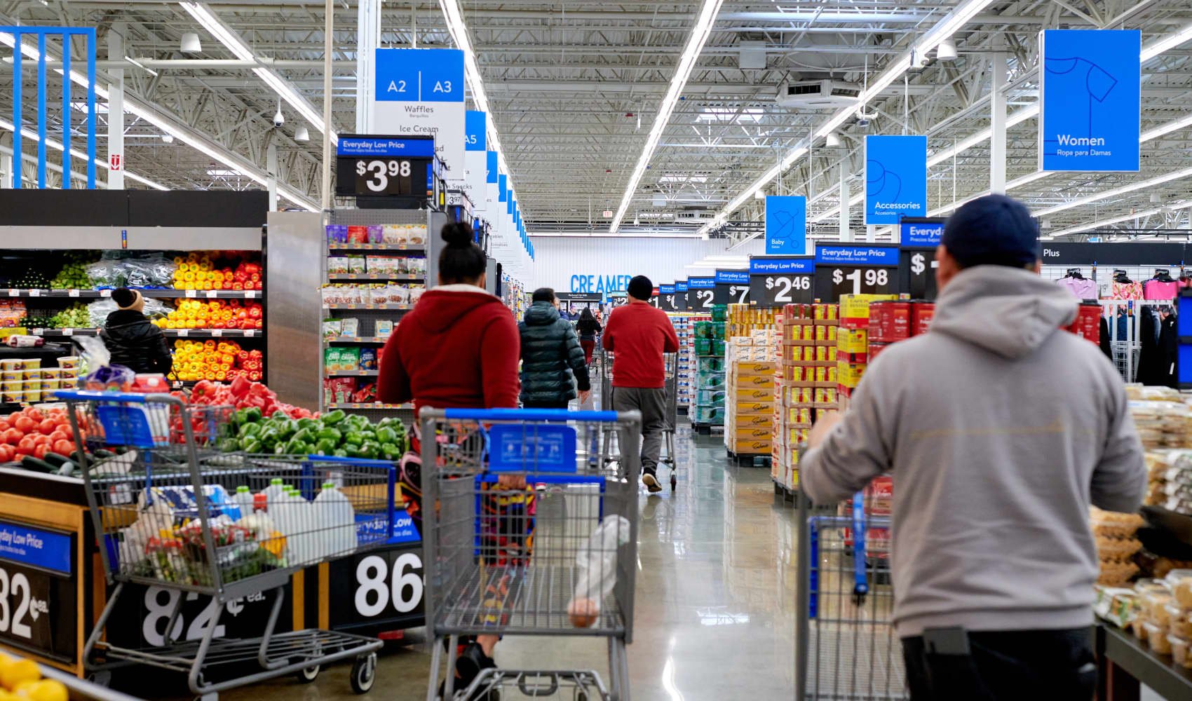 Affluent consumers are creating a 'bubble' at Walmart, warns retailer's former U.S. CEO Bill Simon – NBC Chicago - Vimarsana News